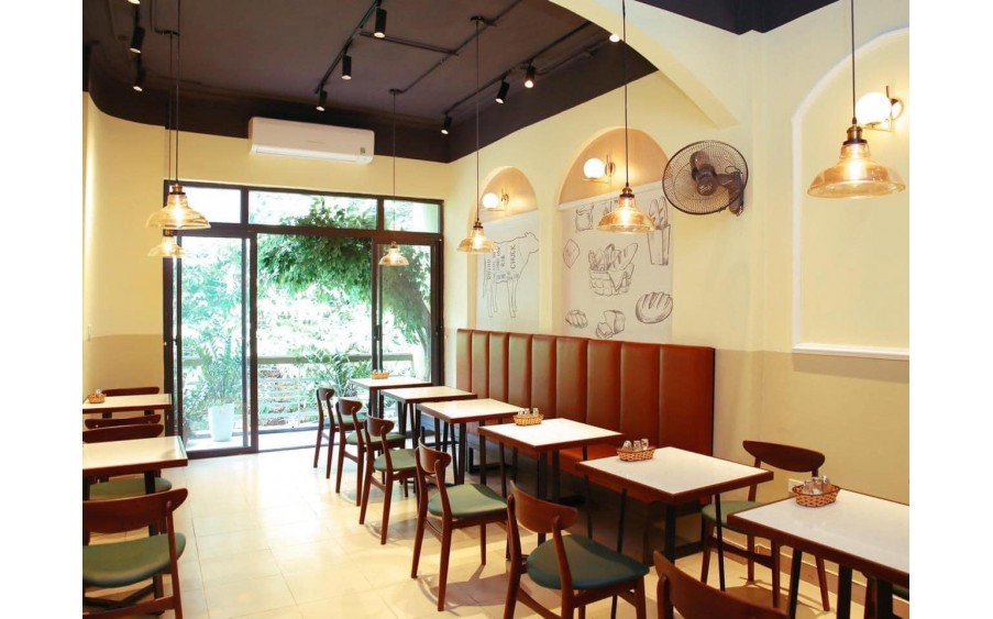 CHO THUÊ NHÀ NGÕ Ô TÔ NGUYỄN CHÍ THANH, ĐỐNG ĐA, 4.5 TẦNG, 50M2, 4P, 4 WC, 35 TRIỆU
